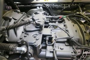 中國(guó)重汽 汕德卡SITRAK C7H重卡 480馬力 6X4 LNG國(guó)六牽引車(ZZ4256V384HF1LB)
