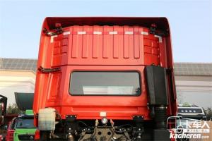 中國(guó)重汽 斯太爾D7B重卡 440馬力 6X4國(guó)五牽引車(曼后橋)(ZZ4253V3241E1BN)