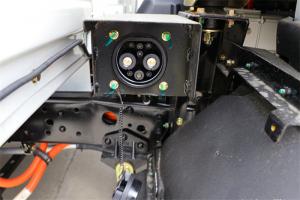 吉利遠程 E200 4.5T 4.1米單排欄板式純電動輕卡(DNC1049BEVK1)86kWh