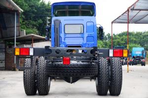 東風(fēng)柳汽 新乘龍M3中卡 180馬力 4X2 國五6.75米排半廂式載貨車(LZ5166XXYM3AB)