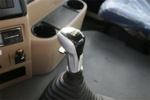 中國(guó)重汽 豪瀚J6G重卡 380馬力 8X4 國(guó)五9.5米欄板載貨車(ZZ1315N466WE1)