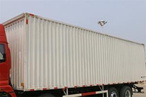福田 歐曼新ETX 6系重卡 280馬力 8X2 國(guó)五9.6米廂式載貨車(BJ5313XXY-AC)