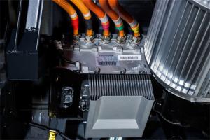 吉利遠(yuǎn)程 E5 2019款 2.35T 4.15米純電動(dòng)封閉貨車39.6kWh