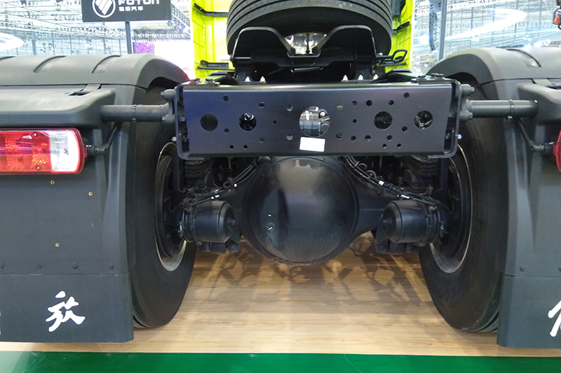 一汽解放 J7重卡 6×4 550馬力 國六 智能牽引車