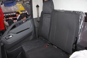 上汽躍進 快運C500-33 156馬力 4×2  國五 冷藏車 紀(jì)念版