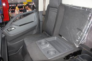 上汽躍進 快運C500-33 156馬力 4×2  國五 冷藏車 紀(jì)念版