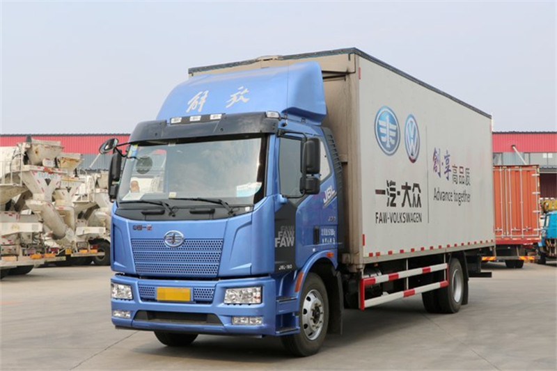 一汽解放 J6L中卡 180馬力 7.7米 國(guó)五翼開(kāi)啟廂式載貨車(FXC5160XYKP62L4E5)