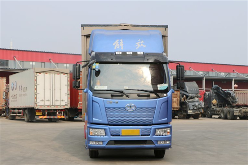 一汽解放 J6L中卡 180馬力 7.7米 國(guó)五翼開(kāi)啟廂式載貨車(FXC5160XYKP62L4E5)