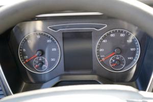 一汽解放 J7重卡 豪華型 550馬力 6X4 國(guó)五AMT自動(dòng)擋牽引車(火焰紅)(CA4250P77K25T1E5)