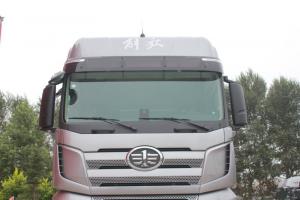 一汽解放 J7重卡 四季版 550馬力 6X4 國(guó)五牽引車(液力緩速器)(CA4250P77K25T1E5)