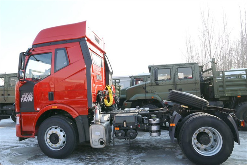 一汽解放 J6M重卡 320馬力 4X2 國(guó)五牽引車(CA4180P63K1A1E5)