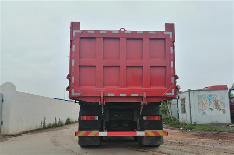 一汽解放 J6P重卡 460馬力 8X4 8.2米 國(guó)五自卸車(chē)(CA3310P66K24L6T4AE5)