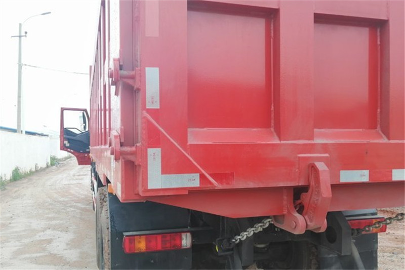 一汽解放 J6P重卡 460馬力 8X4 8.2米 國(guó)五自卸車(chē)(CA3310P66K24L6T4AE5)