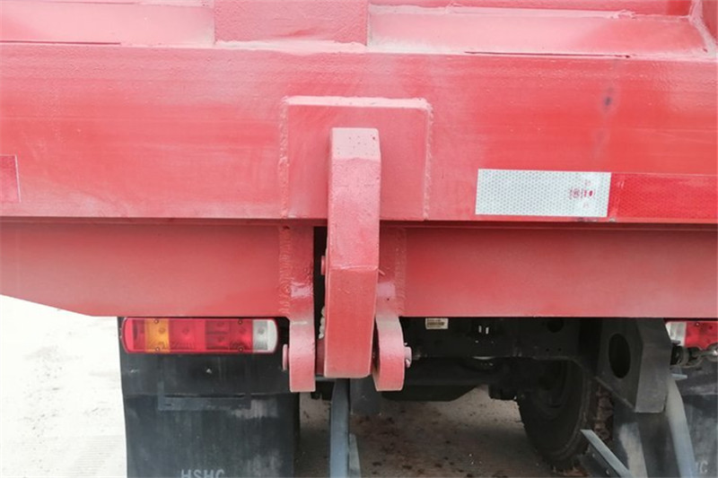 一汽解放 J6P重卡 460馬力 8X4 8.2米 國(guó)五自卸車(chē)(CA3310P66K24L6T4AE5)