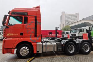 中國(guó)重汽 汕德卡SITRAK C7H 奢華版 540馬力 6X4 國(guó)五牽引車(ZZ4256V324HE1B)
