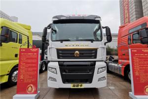 中國(guó)重汽 汕德卡SITRAK C7H 600馬力 6X4 國(guó)六L2級(jí)智能牽引車(ZZ4256V324HF1B)