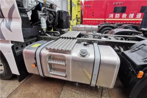 中國(guó)重汽 汕德卡SITRAK C7H 600馬力 6X4 國(guó)六L2級(jí)智能牽引車(ZZ4256V324HF1B)