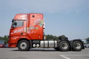 一汽解放青汽 JH6+重卡 生活艙版 500馬力 6X4 國(guó)五AMT牽引車(CA4250P33K25T1E5A80)