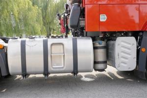 一汽解放青汽 JH6+重卡 生活艙版 500馬力 6X4 國(guó)五AMT牽引車(CA4250P33K25T1E5A80)