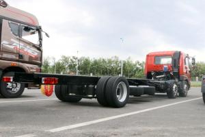 一汽解放青汽 悍V重卡 320馬力 6X2 國五中置軸轎運(yùn)車(CA1220P1K2L6T3BE5A80)