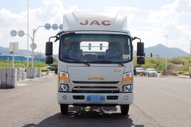 江淮 帥鈴Q6 寒帶版 141馬力 3.85米 國(guó)五排半倉柵式輕卡載貨車(HFC5043CCYP91K1C2V-S)