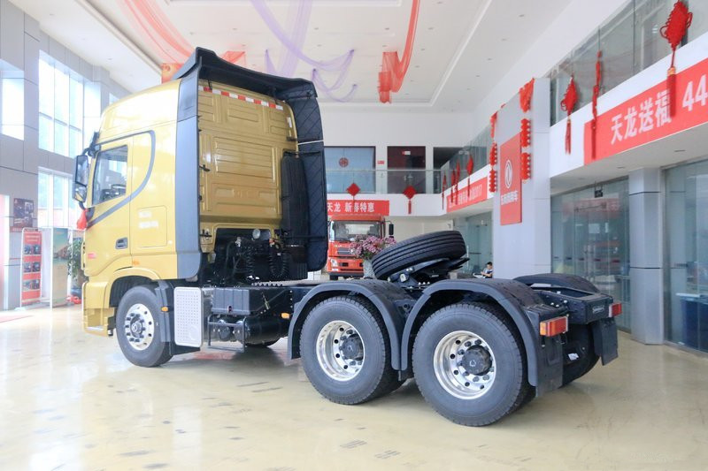 東風(fēng)商用車(chē) 天龍旗艦KX 2018款 560馬力 6X4 國(guó)五牽引車(chē)(DFH4250CX2)