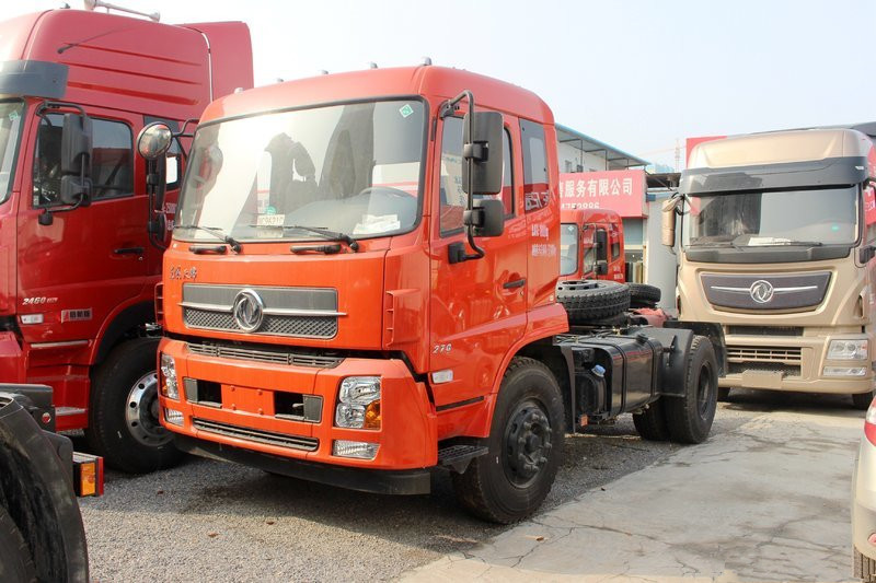 東風(fēng)商用車 天錦中卡 270馬力 4X2 國五牽引車(460后橋)(DFH4180B)