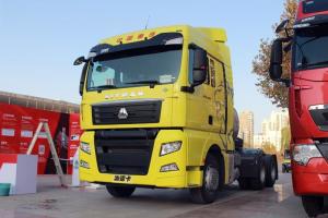 中國(guó)重汽 汕德卡SITRAK C7H重卡 430馬力 6X4 國(guó)五LNG牽引車(ZZ4256V384HE1LW)