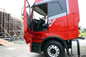 三一集團(tuán) 英雄版 500馬力 6X4 國五牽引車(HQC4250T)