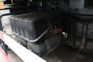 上汽紅巖 新金剛M500 360馬力 6X4 5.6米 國(guó)五 自卸車(CQ5256ZLJHTDG384L)