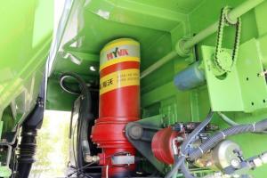 上汽紅巖 新金剛M500 336馬力 8X4 5.6米 國(guó)五 渣土自卸車(CQ3316HTWG276)
