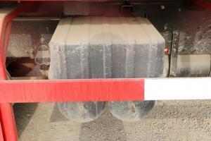 上汽紅巖 新金剛M500 390馬力 8X4 7.8米 國(guó)五 自卸車(CQ3316HXDG396L)