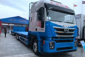 上汽紅巖 杰獅C500 430馬力 6X2R 國(guó)五 中置軸平板運(yùn)輸車(CQ5256TPBLLXVG623)