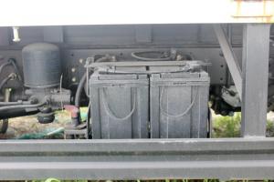 飛碟奧馳 A1系列 102馬力 3.8米 國(guó)五 排半倉(cāng)柵式輕卡載貨車(FD5040CCYW16K5-2)