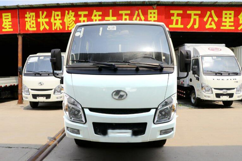 上汽躍進(jìn) 福運(yùn)S80 113馬力 4×2 國(guó)六 雙半 欄板載貨車(chē) 軸距3100mm