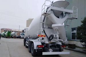 陜汽重卡 德龍新M3000 輕量化版 340馬力 8X4 7.98方混凝土攪拌車(SX5310GJBMB306)