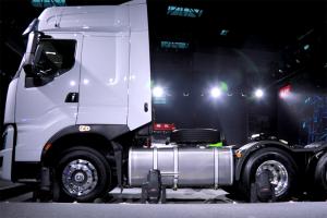 東風(fēng)柳汽 乘龍H73.0 600馬力 6×4 國(guó)六 牽引車 （4H7CD60D33E6C）