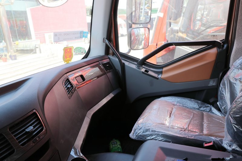 一汽解放 新J6P重卡 領(lǐng)航版2.0 北方款 460馬力 6X4 國六 牽引車(CA4250P66K25T1E6)