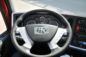  解放 麟VH 190馬力 6.75米 國(guó)五 排半倉(cāng)柵式載貨車(chē)(CA5180CCYPK62L7E5A85) 