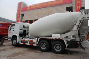  中國(guó)重汽 HOWO重卡 340馬力 6X4 國(guó)五 4.15方攪拌車(chē)底盤(pán)(ZZ1257N4347E1)