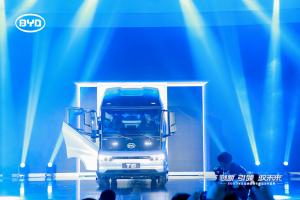 比亞迪 T5 130kw 4×2 純電動 廂式載貨車