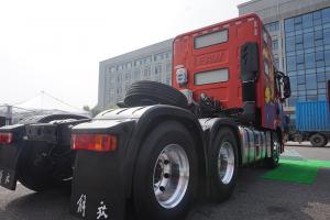 一汽解放青汽  JH6+重卡 生活艙版 550馬力  6X4 國(guó)五AMT牽引車(CA4250P33K25T1E5A80)