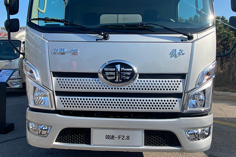 一汽解放輕卡 領(lǐng)途-ISF2.8 150馬力 4×2 國(guó)六 中體鋁合金廂式車(chē) 