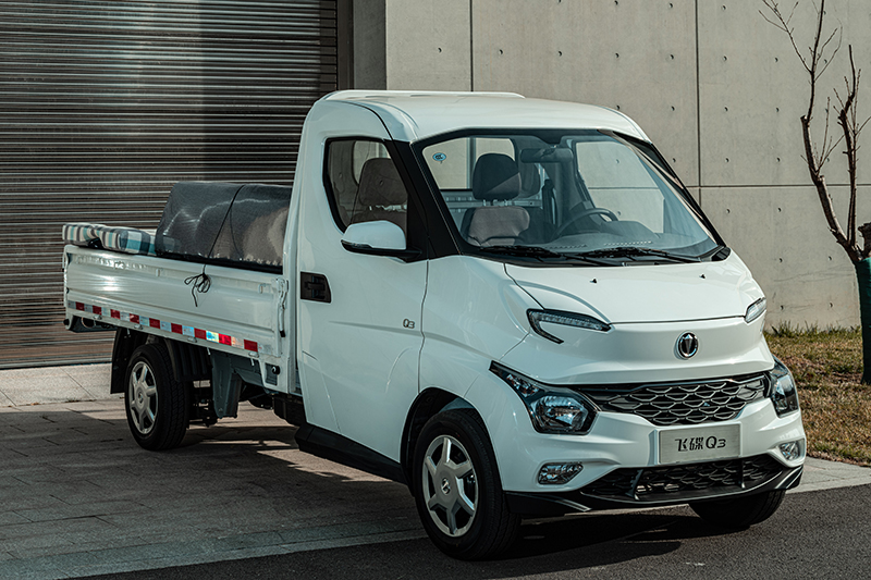 飛碟汽車 Q3 123馬力 4×2 國(guó)六 欄板載貨車（FD1020D79K6-1）
