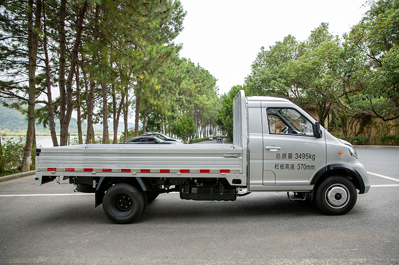 新龍馬汽車 啟騰N60 116馬力 4×2 國(guó)六 欄板載貨車 基本型（FJ1030BAC2）