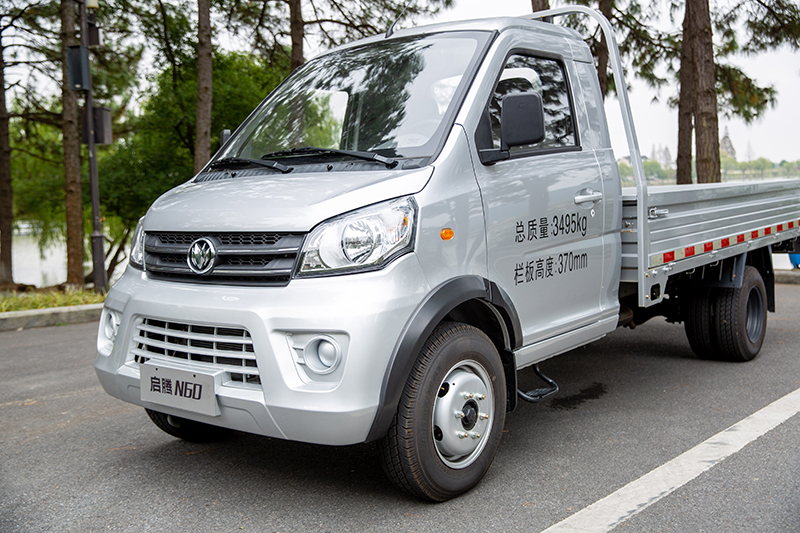 新龍馬汽車 啟騰N60 116馬力 4×2 國(guó)六 欄板載貨車 基本型（FJ1030BAC2）