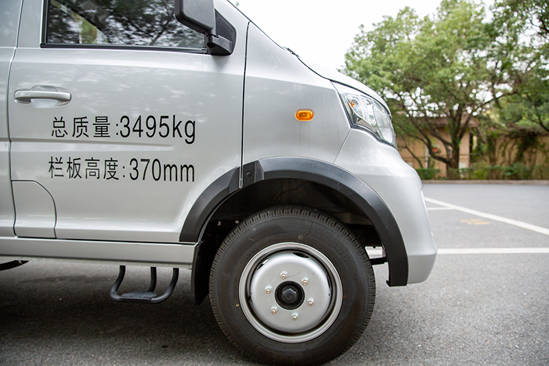 新龍馬汽車 啟騰N60 116馬力 4×2 國(guó)六 欄板載貨車 基本型（FJ1030BAC2）