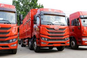 青島解放 悍V2.0重卡 260馬力 6X2 8.8米 國六 廂式載貨車(CA5250CCYP1K2L5T3E6A80)