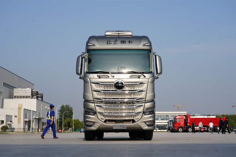 北京重卡 復(fù)興 580馬力 6×4 國六 牽引車 冷鏈運輸版（BJ4250D6CP-01）