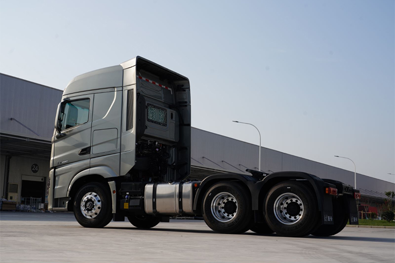 北京重卡 復(fù)興 580馬力 6×4 國六 牽引車 冷鏈運輸版（BJ4250D6CP-01）